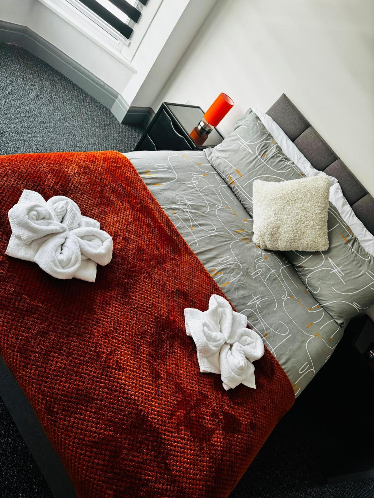 Melville House - Pet Friendly Blackpool Eksteriør bilde